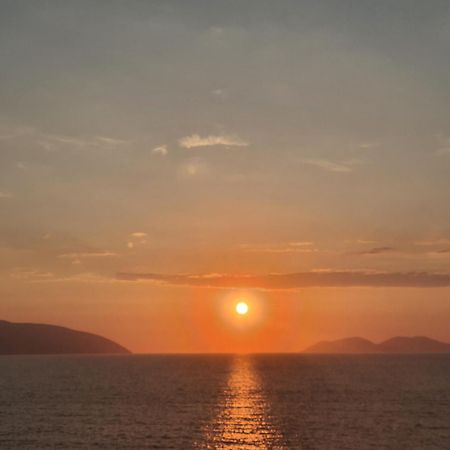 Darla Sea View Apartment Vlorë エクステリア 写真