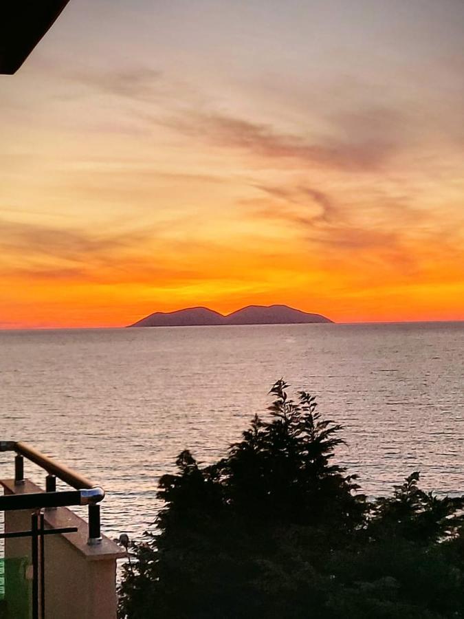 Darla Sea View Apartment Vlorë エクステリア 写真