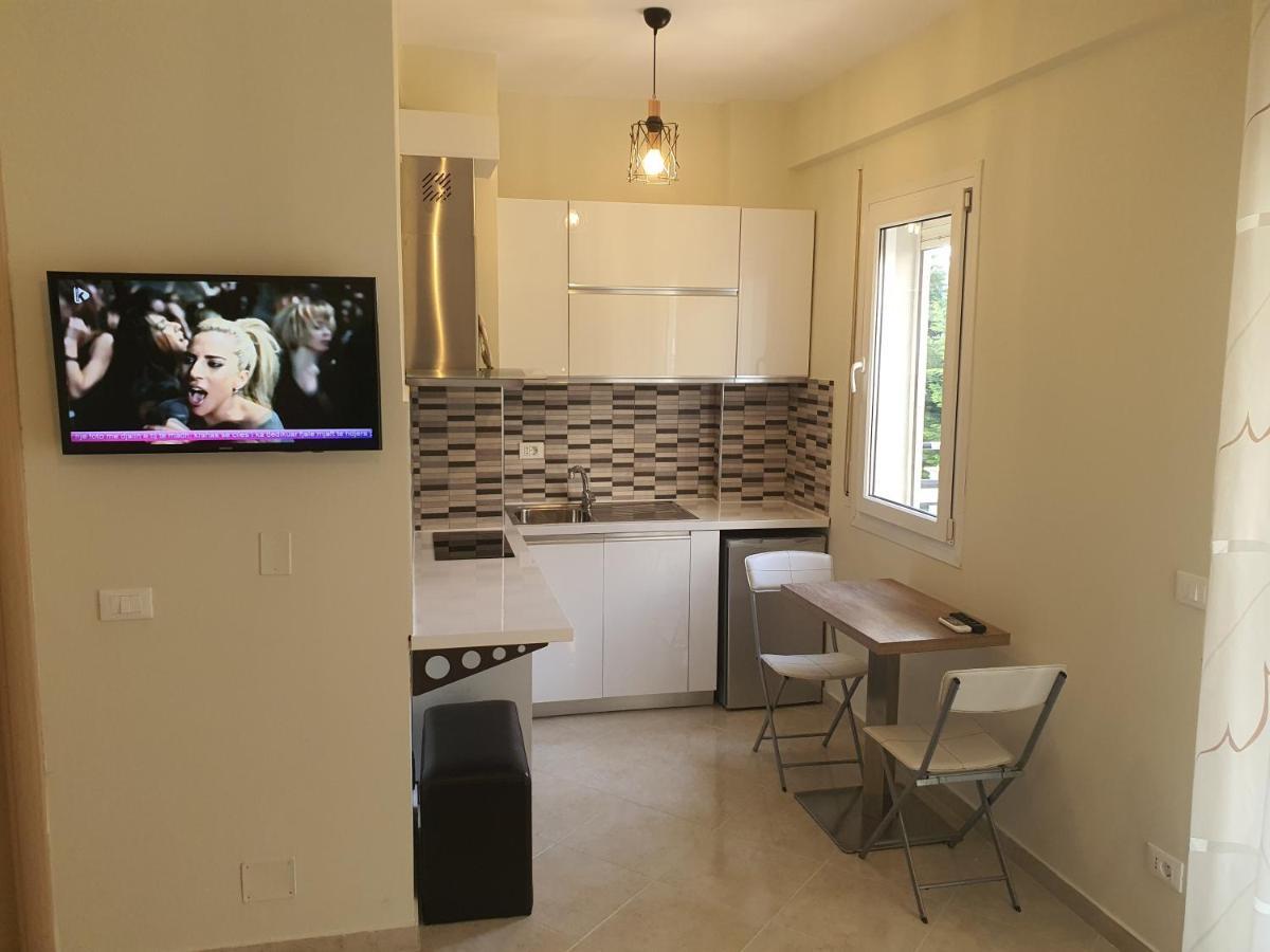 Darla Sea View Apartment Vlorë エクステリア 写真