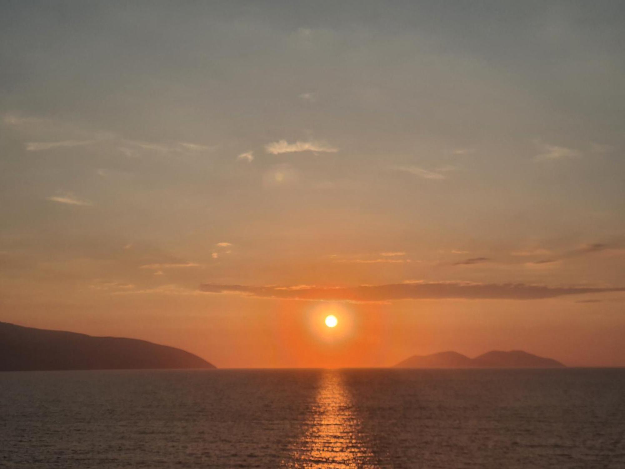 Darla Sea View Apartment Vlorë エクステリア 写真